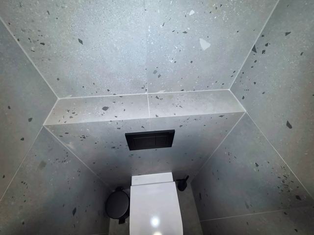 WC – obklady a dlažby StavKing